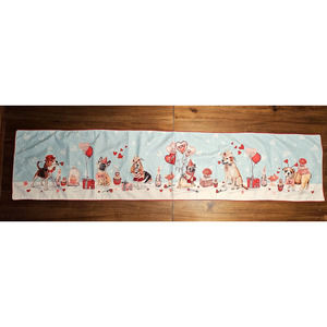 Rachel Zoe Valentines Tabel Top Runner Dogs